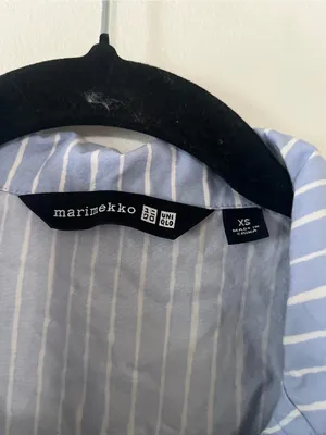 Uniqlo Blue White Striped 100% Cotton Button Down Top XS Coastal Euro Summer thumbnail 2