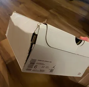 Air Jordan 1 Mid thumbnail 6