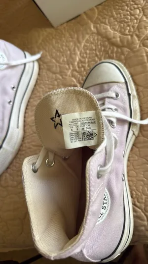 High-Top Converse Chuck Taylor All Star Platform thumbnail 4