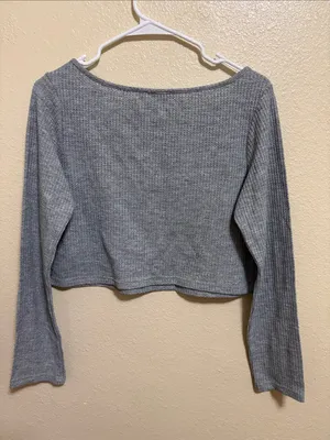 Edikted Heather Gray Waffle-Knit Cropped Henley Top thumbnail 4