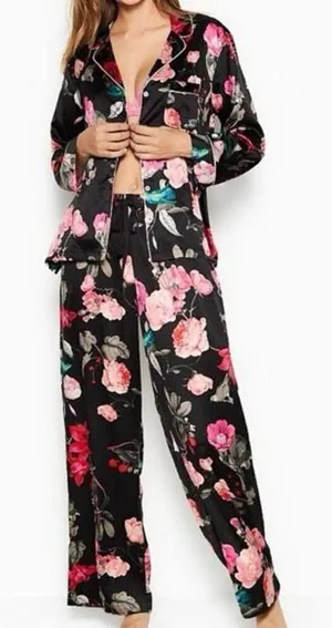 ✨Victoria’s Secret black satin floral pajama Sz XS Top✨ thumbnail 1
