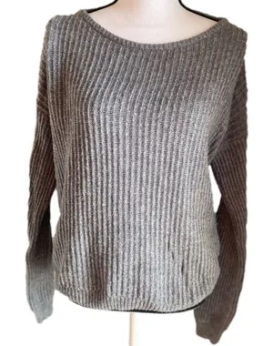 BRANDY MELVILLE‎ GRAY KNIT SWEATER thumbnail 1