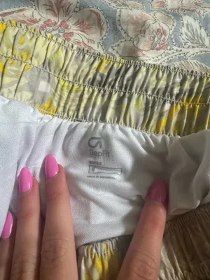 Gap Athletic Shorts thumbnail 3