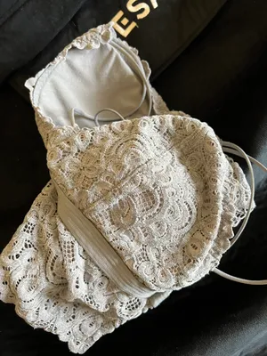 Hollister Bralette thumbnail 3