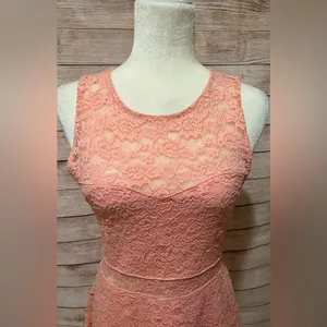 Garage Lace Peekaboo peach Dress size medium thumbnail 2