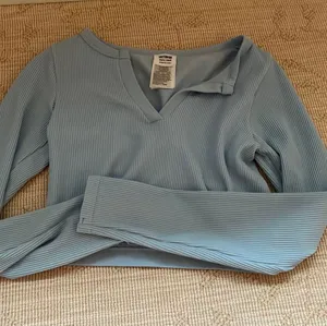 Cotton On Blue Cropped Long Sleeve thumbnail 1