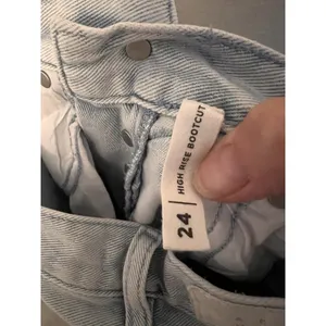 PacSun Pintuck High Waisted Jeans Womens Size 24 Indigo Blue‎ Bootcut Buttonfly thumbnail 7