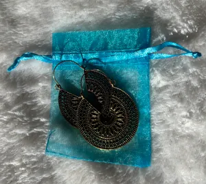 Gold Earrings thumbnail 4