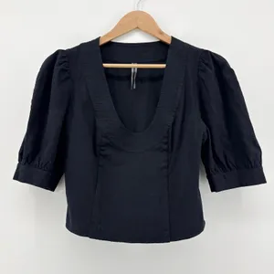 Anthropologie Puff Sleeve Scoop Neck Linen Crop Top‎ Black Size 6 EUC Size Large thumbnail 3