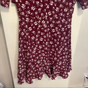 Charlotte Russe Maroon and White Floral Fit and Flare Ruffle Dress Size Medium thumbnail 5