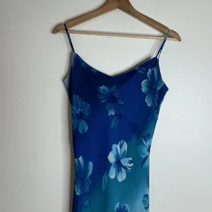 Vintage City Triangles Slip Dress Womens Small Blue Floral Maxi USA 90s dreamy thumbnail 4
