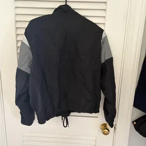Nike windbreaker thumbnail 4