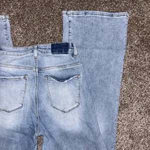 RISEN Women's Light Wash Flared Jeans Blue Stretch Mid Rise RDP5120 thumbnail 8