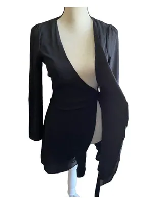 Lulus Stunning chiffon. Wrap dress, long sleeves, fully lined, dress is 100% polyester, lining is 100% rayon, excellent condition, size xs thumbnail 7