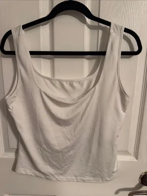 SHEIN White Scoop Neck Tank Top thumbnail 2