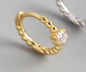 ⭐️New/ Super Cute Little Huggies With CZ Stone thumbnail 3