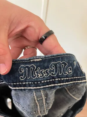 Miss Me Jean Shorts Woman’s Size 27 thumbnail 10