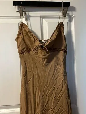 Princess Polly stunning dress worn once thumbnail 1