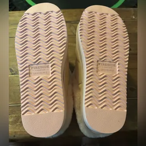 NWT Fireside Genuine Sherling Slippers thumbnail 8