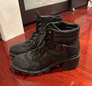Guess Leather Boots thumbnail 1
