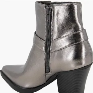 NWT BCBGENRATION Cassidy Harness Harness Bootie Silver 8.5 thumbnail 3