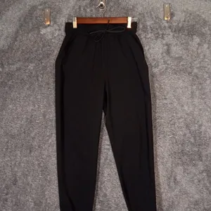 Lululemon Stretch High Rise Jogger Full Length Black Gym Runing Womens 4 thumbnail 2