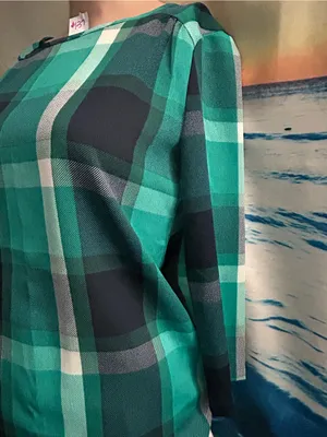 Van Heusen Women’s Green Plaid Long Sleeve Tunic Blouse SZ XXS thumbnail 3