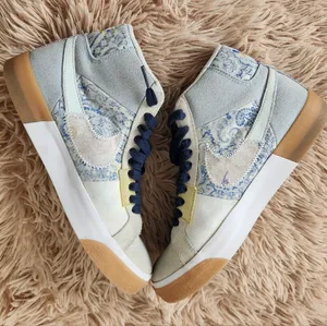 Nike Women's High-Top Sneakers - Blue and Yellow Size 6.5 thumbnail 6