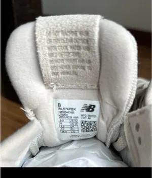 New Balance 574 Women's Beige/ Taupe Grey Calcium Classic Croc Sneaker size 9.5 thumbnail 8
