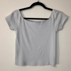 BRANDY MELVILLE JOHN GALT Light Blue Ribbed Off Shoulder Top Women’s One Size thumbnail 4