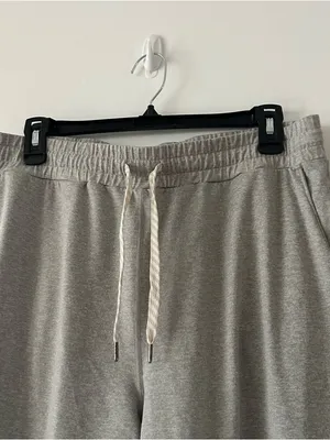 Vuori Performance Gray Jogger Sweatpants Size L thumbnail 3