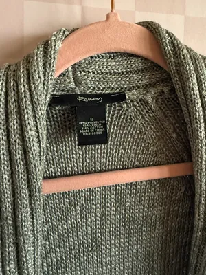 Grey Cardigan thumbnail 2