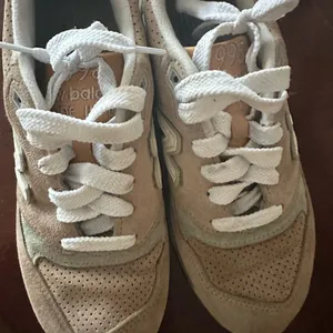 New Balance 998 Suede Sneakers Beige Tan | Made in USA | ABZORB Sole thumbnail 2