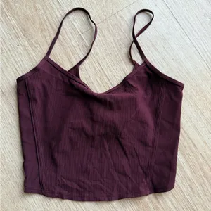 Lululemon Daily Lineup Tank Cassis Size 8 thumbnail 4