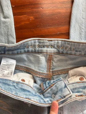 American Eagle Jeans Ripped thumbnail 2
