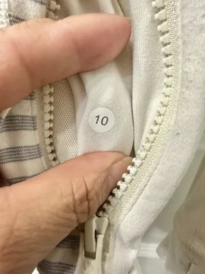 Lululemon Jacket. Ladies 10 thumbnail 8