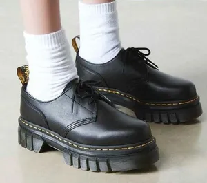 NWT Dr. Martens Audrick Platform Oxfords Black Leather Size 8 thumbnail 1