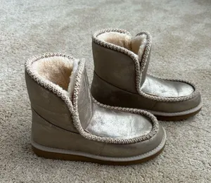 Crown Vintage Metallic Ankle Booties Silver Size 8.5 thumbnail 1