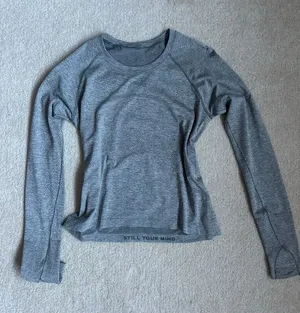 Lululemon Swiftly Tech Long Sleeve thumbnail 1