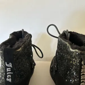 Juicy Couture MAREEN Wedge Booties Shoes Black Glitter Women’s Size 7M scuffed thumbnail 6