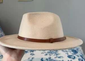 Cream Hat Brown thumbnail 1