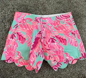 Lilly Pulitzer Shorts thumbnail 1