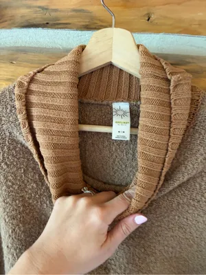 Aerie Oversized Teddy Boucle Slouchy Beige Turtleneck size Medium thumbnail 3