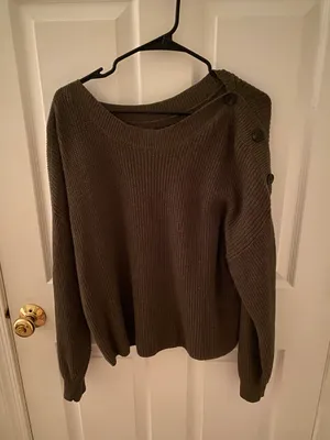 American Eagle Outfitters Sweater thumbnail 1