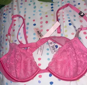 Victoria's Secret Bra thumbnail 1
