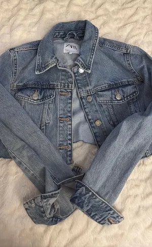 ZARA Cropped Jean Jacket thumbnail 1