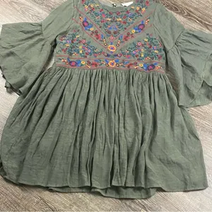 Altar’d State Tunic Top Women Olive Green Floral Embroidered Flowy Ballon Sleeve thumbnail 4
