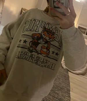 Hanes Vintage Memphis sweatshirt thumbnail 1