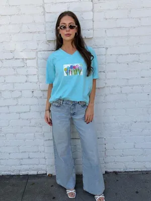 Vtg 90s fresh produce Blue cotton t-shirt with graphic tulips Size L #grandmacore #oversized thumbnail 2