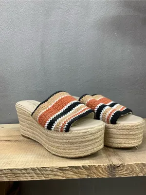 Marc Fisher Women's Lannia Platform Sandals thumbnail 2